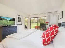 Luxe Golf View Condo Prime Napa Location