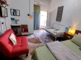 Cassa Bonda Std Family Room