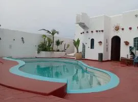 Exotic Oceanfront villa with Private Pool & jacuzzi - Parties & Events