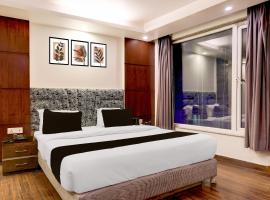 Super Townhouse Oak New Delhi Central Railway Junction Formerly Uppal International，位于新德里的酒店