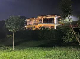 Luxury apartment in Florencia Caquetá, hotell sihtkohas Estación El Salto