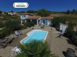 Stylish Family Villa in Félines