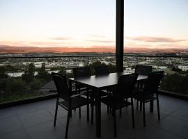Tamar Views, hotel with hot tubs in Inveresk