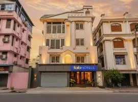 FabHotel Luxor - Nr Acropolis Mall