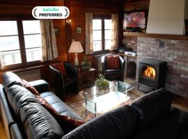 Longfaye Chalet with Sauna、Longfayeのホテル