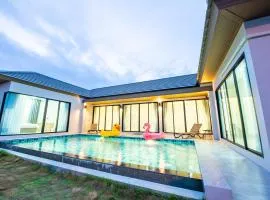 Aurora Villa Pattaya - Luxury 4BR Pool Villa