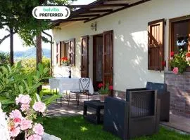 Farmhouse in Monte Santa Maria Tiberina with garden