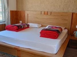 Juniper Home Kaza by Mountain Bee、キャザのホテル