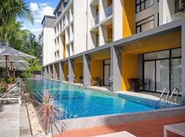 Wyndham Gardens 1321 Studio 1m from Naithon Beach