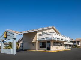 Super 8 by Wyndham Fort Bragg