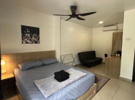 Kak Pah Roomstay Paka, guest house in Paka