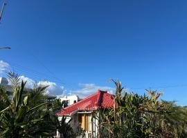 ゲストハウス架け橋, ξενοδοχείο σε Yaese