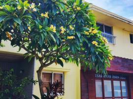 リリコイハウス真栄里, hotel in Wada