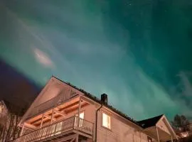 Near Downtown - Large Beds - Free Parking