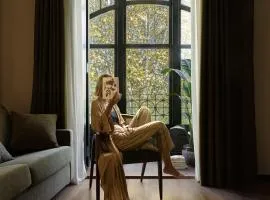 Batimont Suites & Apartments