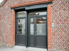 Studio tout Équipé, hotel in Cambrai