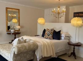 #1 Romantic Wine Estate Stay in The Midlands、ホウィックのホテル