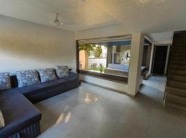 Utan में, होटल Tamarind Courtyard House