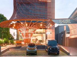 EXCOTEL Design Hotel Surabaya, hotel din apropiere de Aeroportul Internațional Juanda, Surabaya