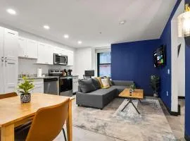 CozySuites Stunning 1BR in Downtown Pitts #03