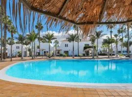 Oasis Duna Sol y Sal Pool