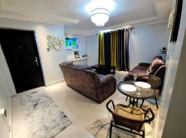 Chic Layover Hub 10 min from JKIA Airport，位于内罗毕的酒店