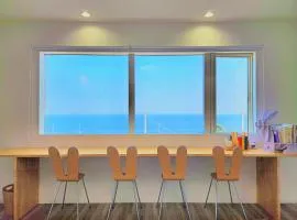 「淡路島一棟貸宿　野うさぎ 」高台から海を望む貸別荘！2023年新築離れの素泊まり