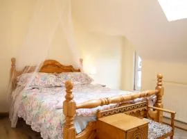 Beautiful Rooms in Central Cleethorpes