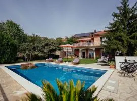 Villa Oaza Mira - Makarska by Villas Guide