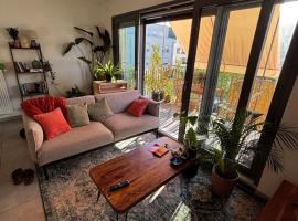 Cozy personal flat in Differdange, hotel v destinaci Differdange