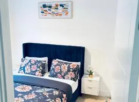 Cozy Bedroom in a Townhouse Next to Jewellery Quarters and City Centre