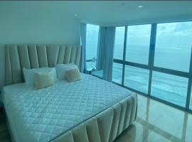 Vista al mar Hab Privada Larimar, Malecon Santo D – hotel w mieście Guibia