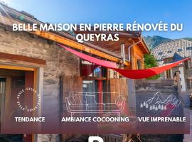 Charmante maison en pierre du Queyras - espace et luminosité, hotel ad Aiguilles