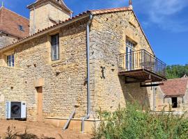 Superbe Maison Avec Piscine, hotel a Lherm