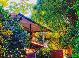 Casa Emma Quepos，位于奎波斯城的酒店