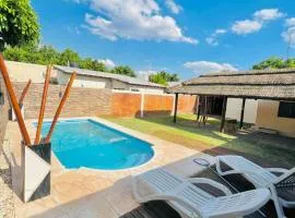 Casa con pileta y quincho