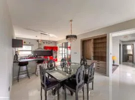 Luxury Penthouse with Panoramic 180 degrees Views