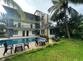 Haven Wood Beach Resort by holidaysinalibag, viešbutis mieste Avas