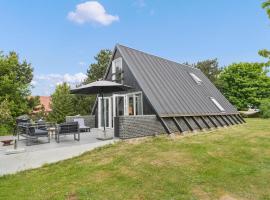 2 Bedroom Nice Home In Humble, four-star hotel in Ristinge