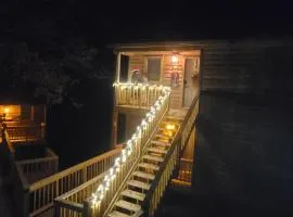 Bear Den on Lake Ouachita 2BR Condo at Mountain Harbor Resort
