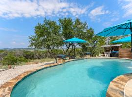 Summit Sunsets, Luxury Pool, Fire Pit, Grill，位于新布朗费尔斯的酒店