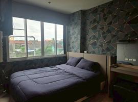 Infinity Blue, High Speed Wi-Fi, Soft bed, hotel v destinaci Udon Thani