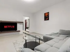 Modern 1BR Retreat Cofee & Peace