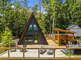 Modern A-Frame Cabin with Breathtaking Views of the Smoky Mountains, Perfect for Families or Groups