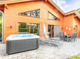 Rieden에 위치한 호텔 Wellness Lakehouse mit Sauna, Whirlpool in der Natur