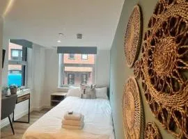 Studio Flat Close to Queen Square - Flat 4A