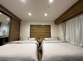 NEW PS508 Susukino Family Room