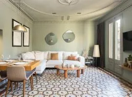 Unique Rentals - Luxurious Oasis