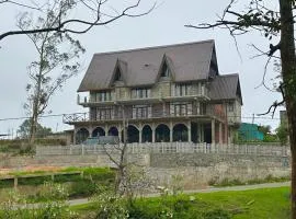 Whistling Thrush Cottage
