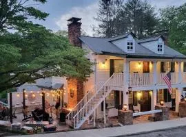 Dahlonega Inn on Main